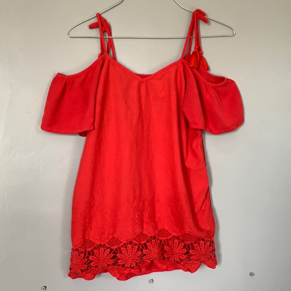 Red Floral Shoulder Top - Picture 1 of 6